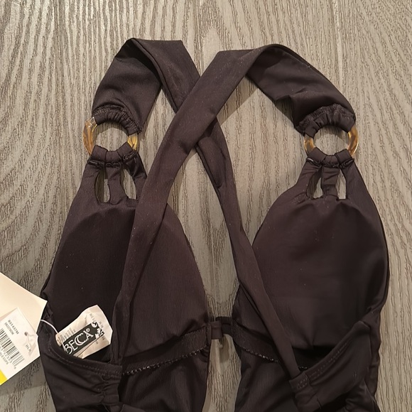 Becca One Piece Swimsuit- Brand New 🌴🏖🌴🌴🌴 - Picture 9 of 11